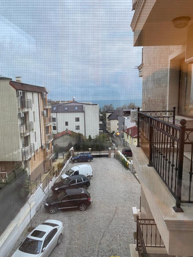 Habitat Sea View Apartment Varna Eksteriør bilde